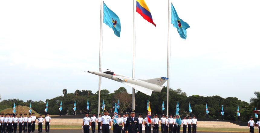 En-ceremonia-militar,-se-posesionó-el-nuevo-Director-de-la-Escuela-Militar-de-Aviación